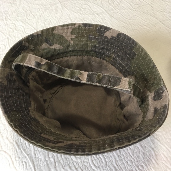 3-6m (6/$20) Camouflage Hat - Picture 6 of 7